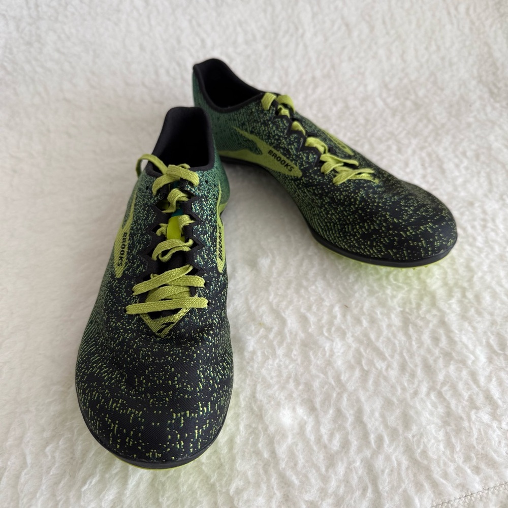 Brooks Men's Spikeless Green and Black Running Shoes, Size 6.5 Medium/D - Picture 10 of 11